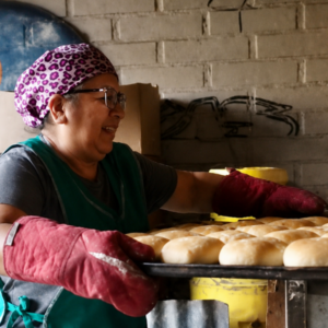 Elizabeth lo ha dado todo por otros. Hoy necesita un horno para volver a trabajar